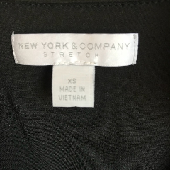 New York & Co. black v-neck collar tie back XS - Picture 5 of 7